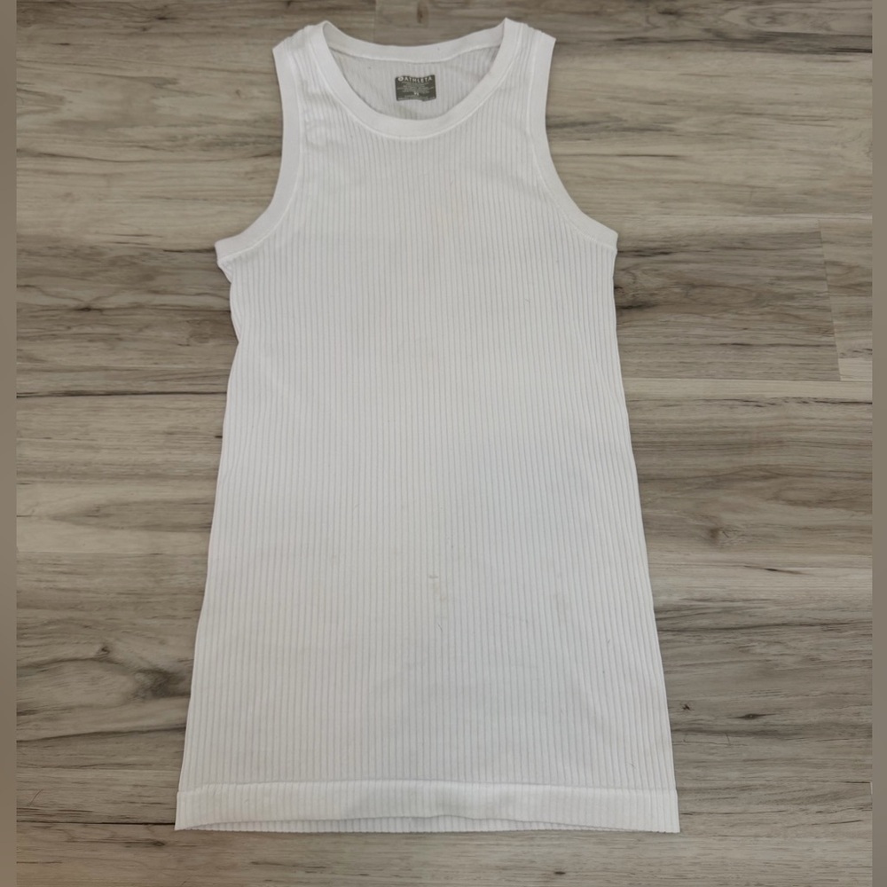 ATHELTA Women’s Ribbed Racerback tank top 
Size Xs